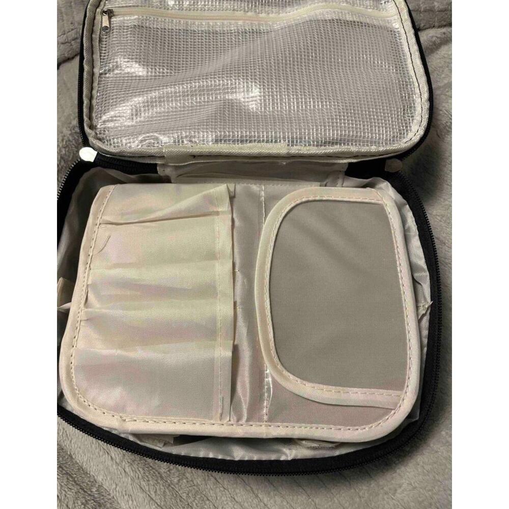 Travel makeup bag - Picture 3 of 3
